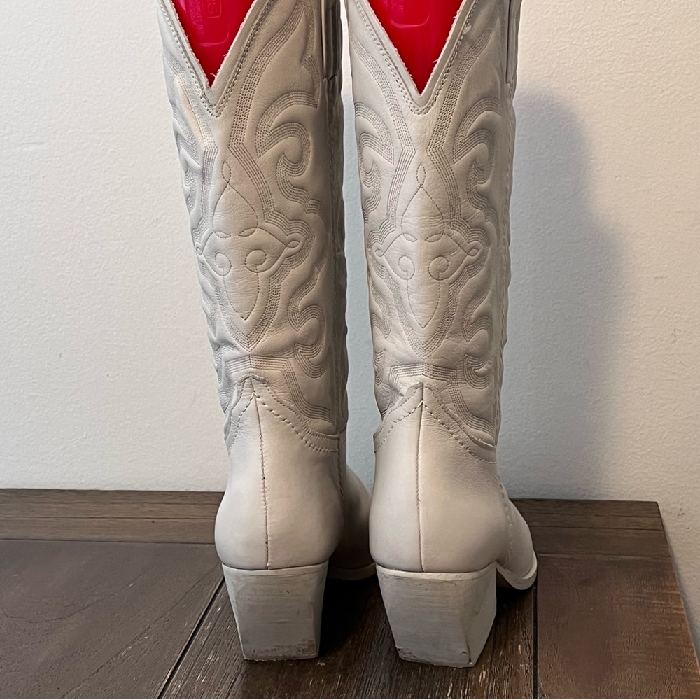 Steve Madden West White Heeled Western Cowgirl Boots Womens size 10 - Picture 9 of 12